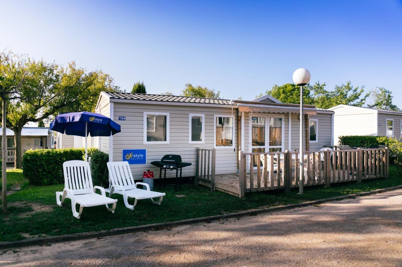 Castell Montgri - Mobile Homes By Lifestyle Holidays Лестартит Екстериор снимка