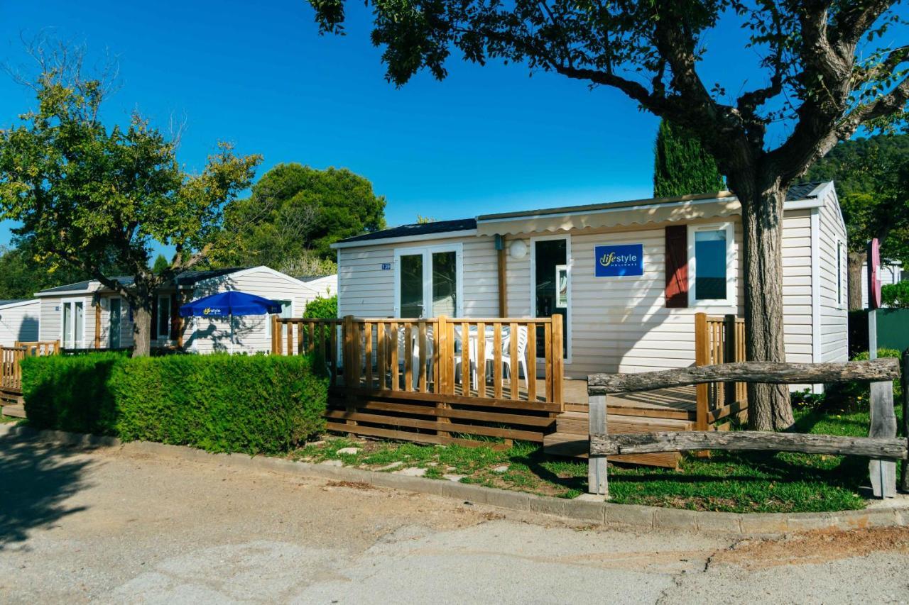 Castell Montgri - Mobile Homes By Lifestyle Holidays Лестартит Екстериор снимка