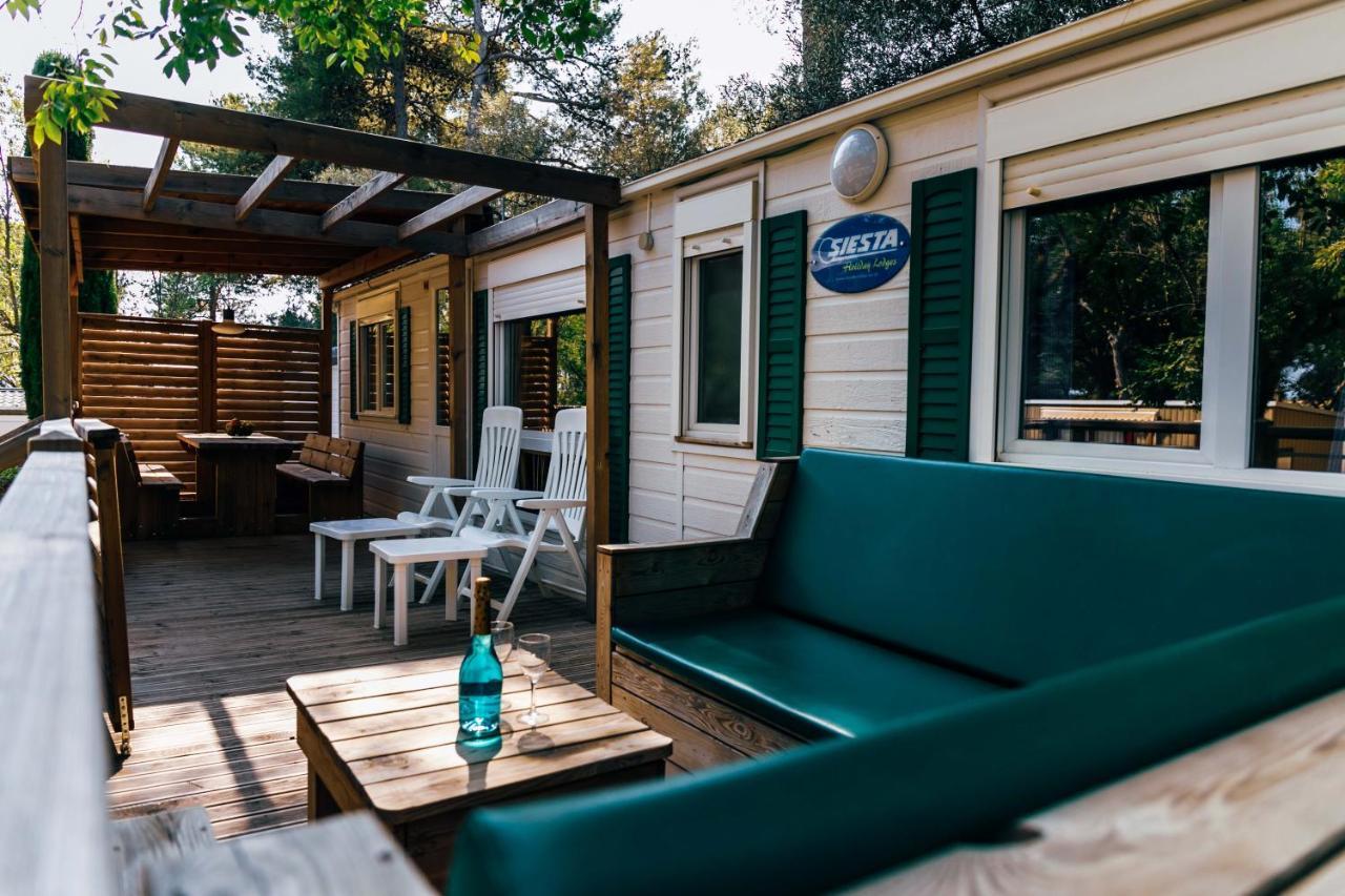 Castell Montgri - Mobile Homes By Lifestyle Holidays Лестартит Екстериор снимка